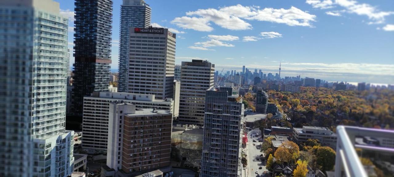 Toronto Bachelor Midtown Exterior foto